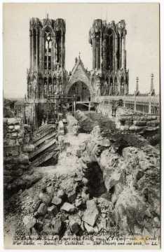 La cathédrale de Reims bombardée